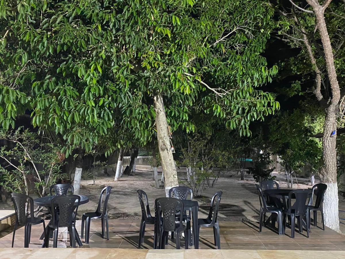Happy Hostel E Pousada פראקורו מראה חיצוני תמונה